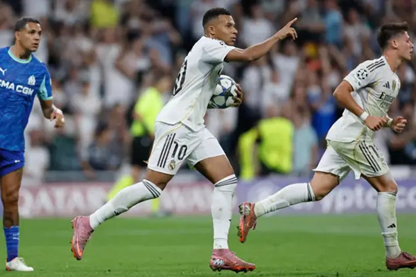 <a href=/zuqiujingsai/ouguan/ target=_blank class=infotextkey>欧冠</a>-皇马2-1马赛取欧冠开门红，姆巴佩点射双响，卡瓦哈尔染红