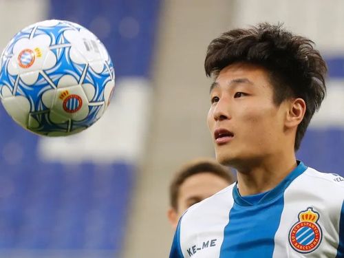 目前<a href=/suoyouqiuxing/zuqiujingsai/126.html target=_blank class=infotextkey>武磊</a>也是发表了对梅西离开巴萨的看法