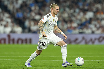 阿斯报：皇马“弃左从右”——维尼修斯失宠，马斯坦托诺成新核