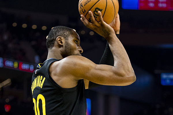 从<a href=/lanqiujingsai/cavs/ target=_blank class=infotextkey>骑士</a>替补到太阳核心！凯文-约翰逊播客以自身蜕变经历开导库明加