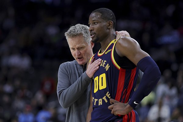 勇士阵容待补！训练营半月后开营仅10人在列，库明加资质报价引投入度顾虑