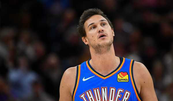 加里纳利3年6150万美元加盟<a href=/lanqiujingsai/hawks/ target=_blank class=infotextkey>老鹰</a>