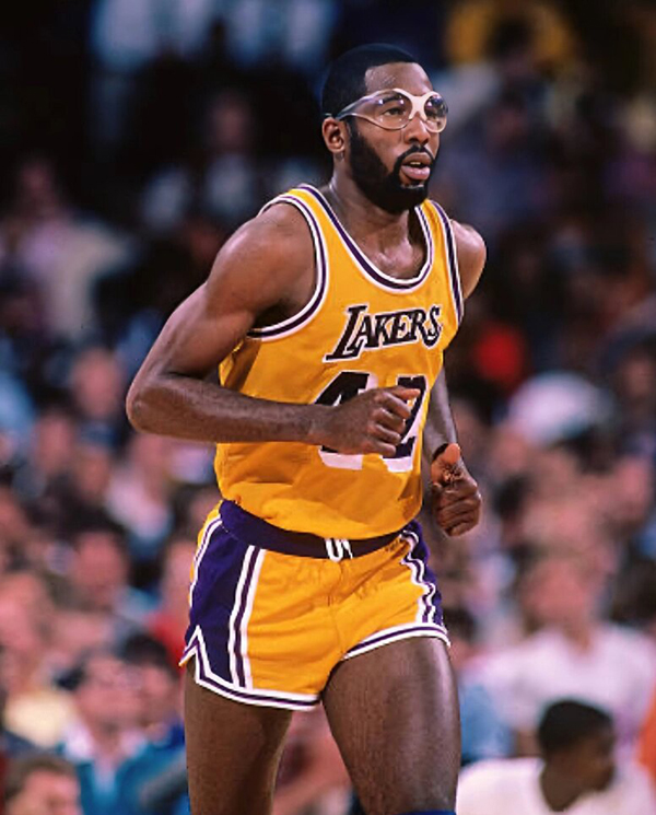 回顾1982-83赛季最佳新秀阵容:传奇们的青涩而耀眼开篇