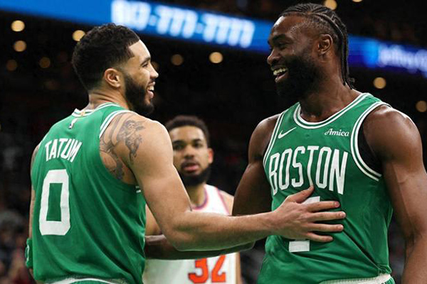 NBA东部格局洗牌：传统强队落势 <a href=/lanqiujingsai/heat/ target=_blank class=infotextkey>热火</a>异军突起