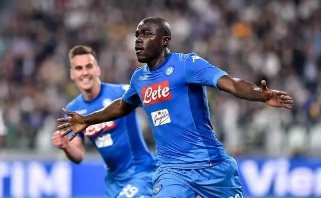 库利巴利目前效力于那不勒斯