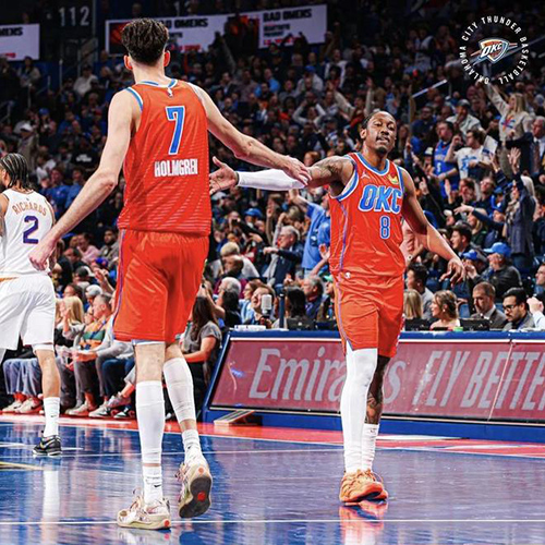 雷霆49分血洗<a href=/lanqiujingsai/suns/ target=_blank class=infotextkey>太阳</a>+手握多签，霍姆格伦成顶级内线